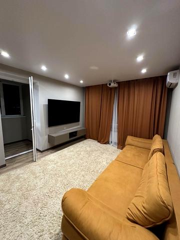 Героїв Харкова просп. (Московський), 193-А