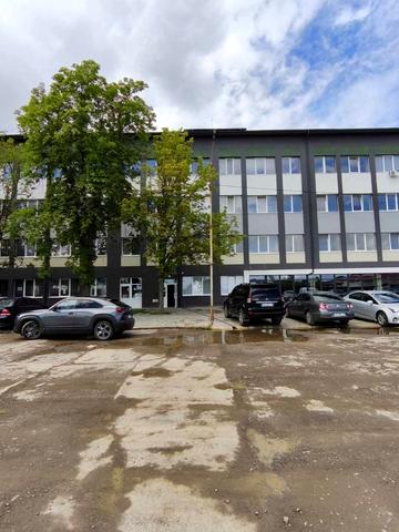 Сергія Мартина вул., 4