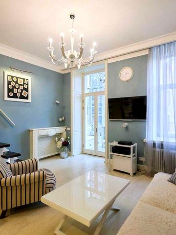 вул. Десятинна, 1/3 Без %