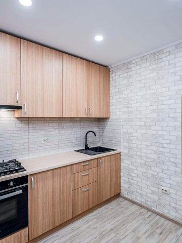 Героїв Космосу вул., 19-В