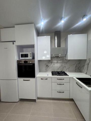 Оренда 2 кімнатна неподалік озера