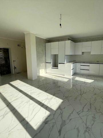 Продам 4 кімнатну квартиру 107 кв.м. м. Новояворівськ!