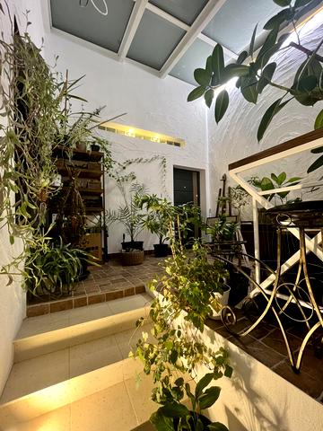 Нижній Вал вул., 27-29