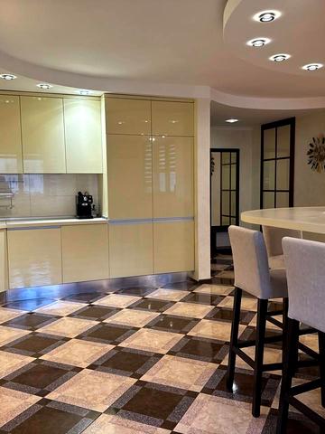 Відпочинку вул., 10