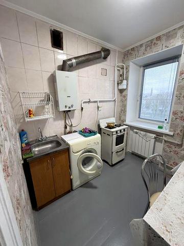 Здаю 1 кімнатну квартиру ПГУ Шкільна