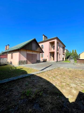 Івана Франка вул., 3