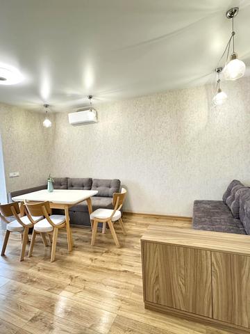 Бородинська вул., 1-В