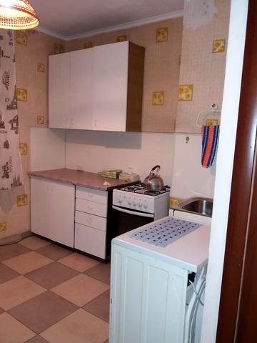 Князя Володимира Великого просп., 128