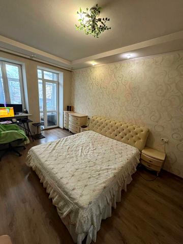 Євгена Котляра вул. (Червоноармійська), 12