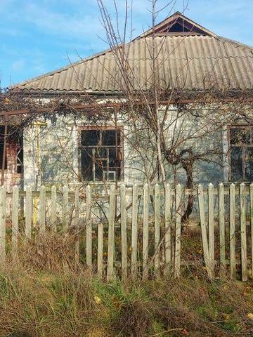 Продам житловий будинок, або земельну ділянку