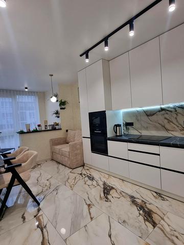 Трускавецька вул., (Будинок 7)