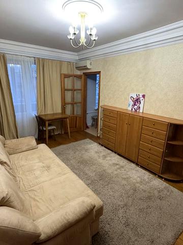 Оріхуватська вул., 8к2