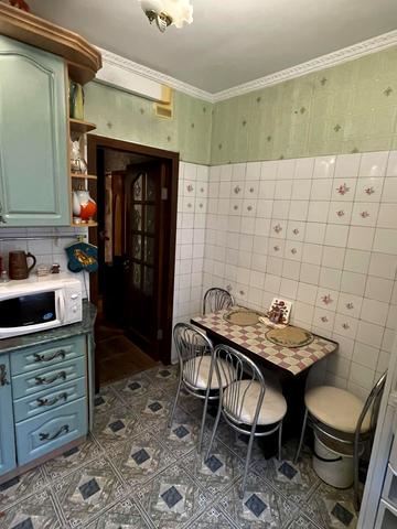 Микільсько-Слобідська вул., 6/2