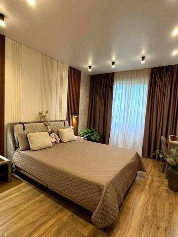 Пилипа Орлика вул., 51