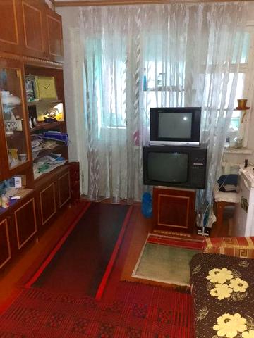 Продам квартиру Центр міста середній поверх