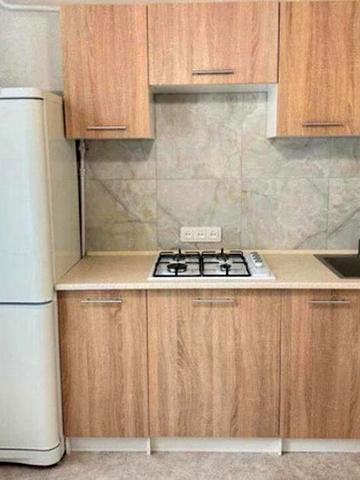 Киргизька вул., 21