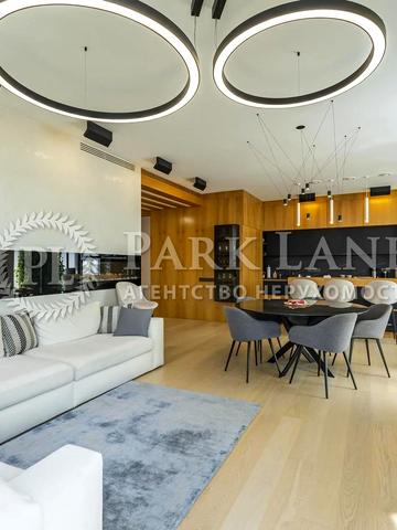 Авіаконструктора Антонова вул., 2-Б