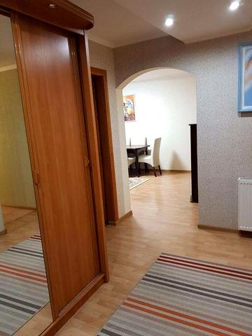 Квартира на 5 поверсі з меблями