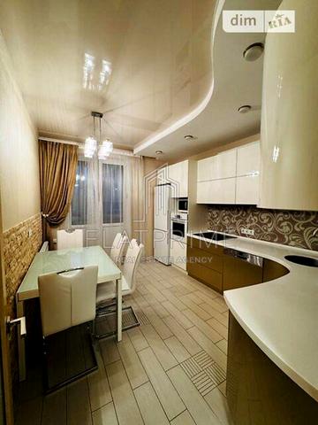 Феодосійська вул., 1-А