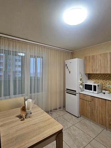 Сергія Данченка вул., 1