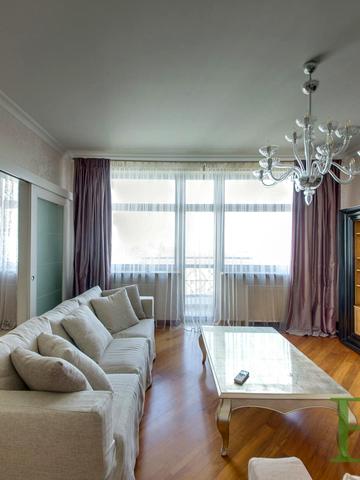 Тараса Шевченка бульв., 11-А