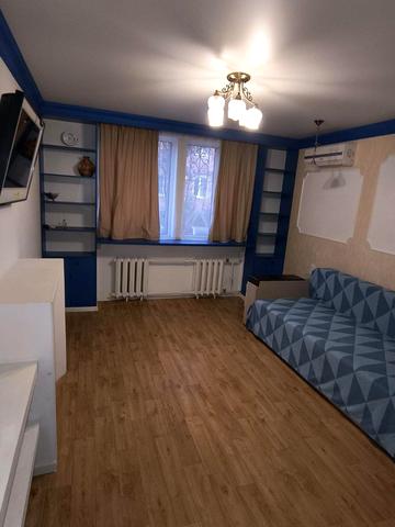 Євгена Храпка вул., 13