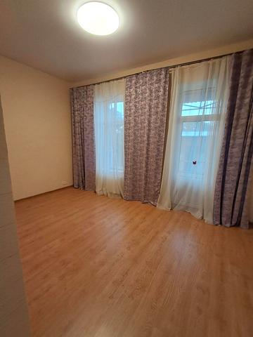 Разумовська вул., 22