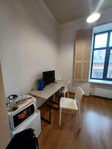 Сдам 1 комнатную квартиру  евроремонт на Дворянской!