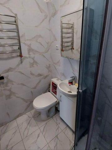 Котляревського поряд з Цум