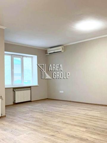 Данила Галицького вул., 11/3