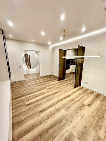 Перша сдача 3 к. з евроремонтом по вул. Мостицька, 26