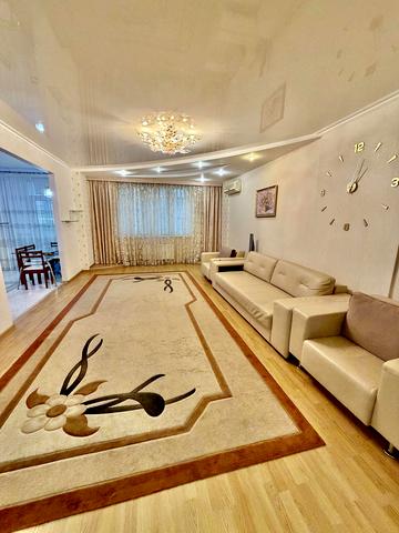 Раїси Окіпної вул., 4