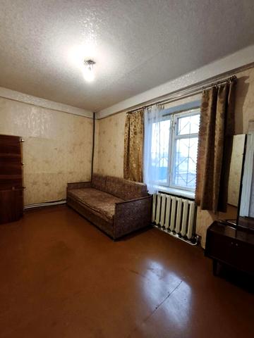 Дмитра Яворницького вул., 32