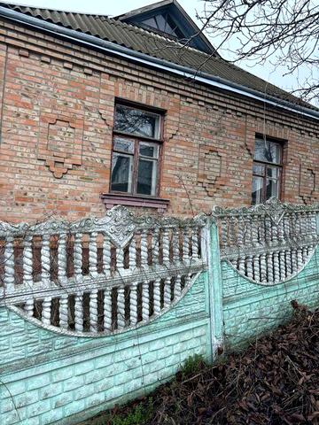 Продаж частини будинку по вулиці Матросова!