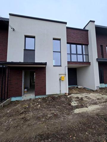 Продам котедж.100 м2.м. Коломия