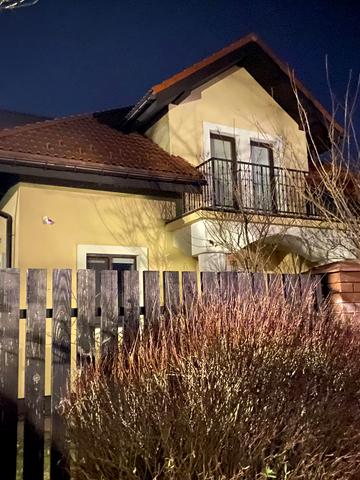 Олександрівська, 6