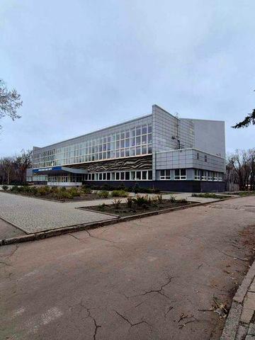 Продаю повнометражну сталінку на Соцмісті (Галатова, Соборності)