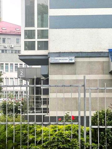 ЖК Олександрія, Скрипника, 48а. Є генератор ЖК Олександрія