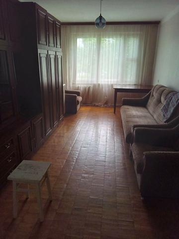 Дарницький бульв., 4