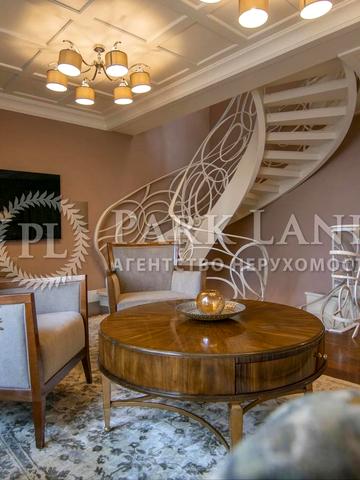 Володимира Івасюка просп. (Героїв Сталінграду), 6