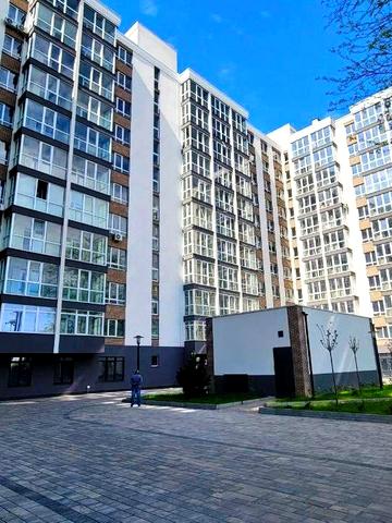 Профсоюзна вул., 18