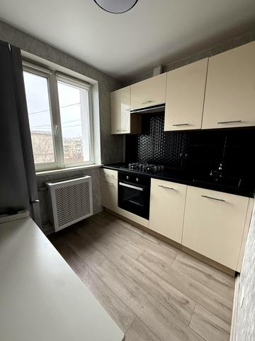 Петра Калнишевського просп. (Косіора), 72