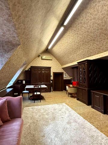 Братів Тимошенків вул., 2