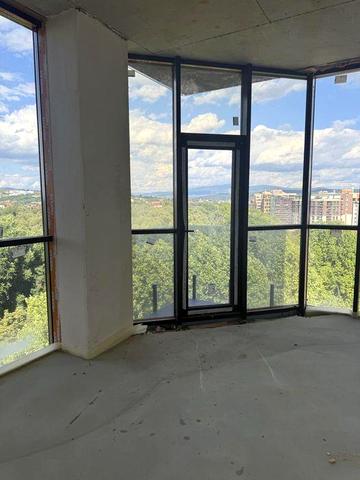 Продаж 2х кімнатної квартири навпроти парку Боздош Жк Уж Товерс