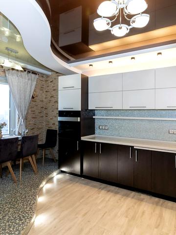 Європейського Союзу просп. (Правди), 31-А