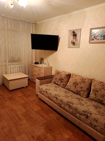 Здам 2 кімнати в3 квартирипр. Миру 10000тис у о