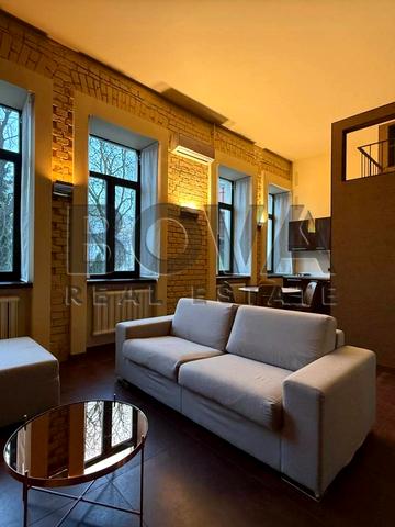 Лисенка вул., 1