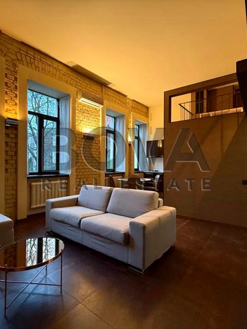 Лисенка вул., 1