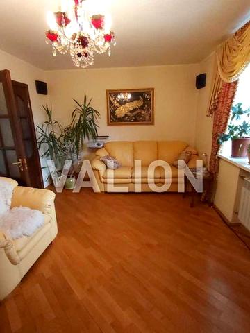 Продаю 3 к квартиру в Голосіївському районі на вул. Лобановського, 128