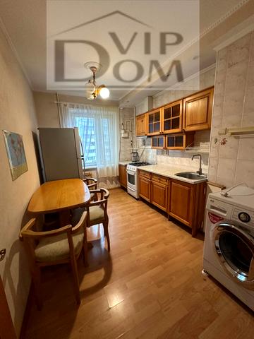 Незалежності вул., 19